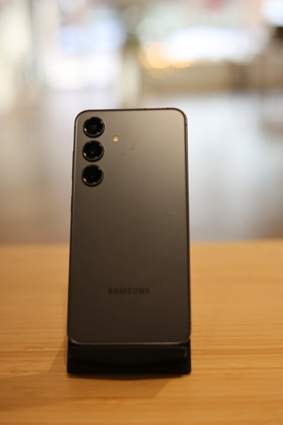 Samsung S24 – Black (128gb, Like-New)